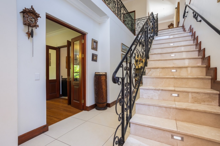 5 Bedroom Property for Sale in Val De Vie Estate Western Cape